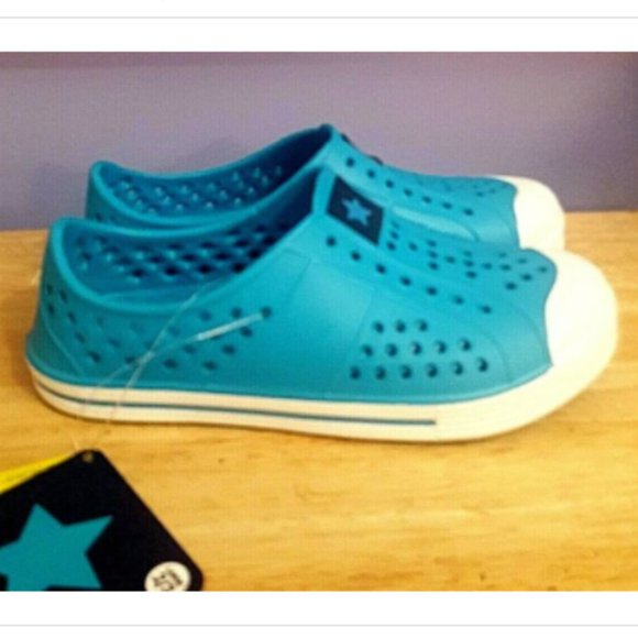 BOYS KIDS BREATHABLE AQUA SURGE WATERPROOF GUZMAN EVA SNEAKERS BLUE L 2/3 NWT - Picture 2 of 5